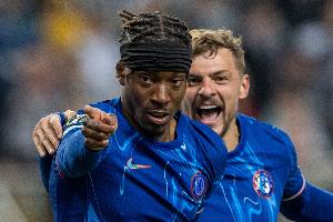 记者：马杜埃凯与阿森纳达成协议，只待两家俱乐部谈妥就接受体检