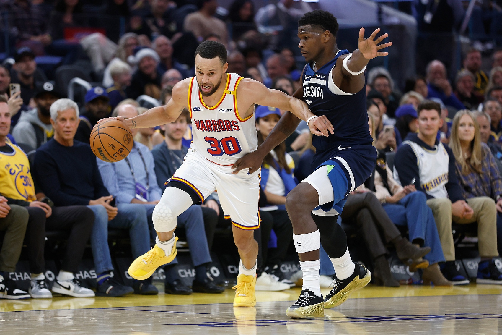 开云APP-库里的完美谢幕也许不是第五冠！像科比&amp;司机一样淡出也是他所爱